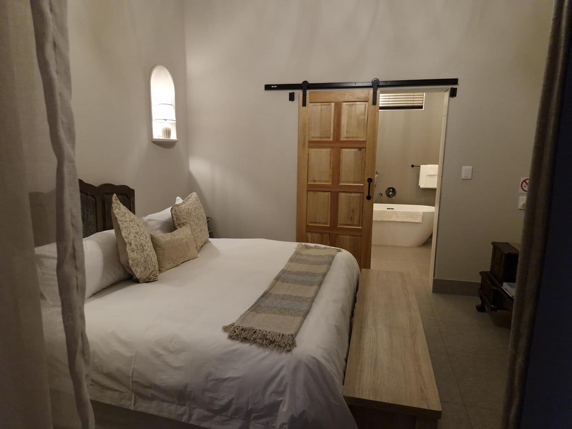 Le Chateau Guest House And Conference Centre Kempton Park Dış mekan fotoğraf