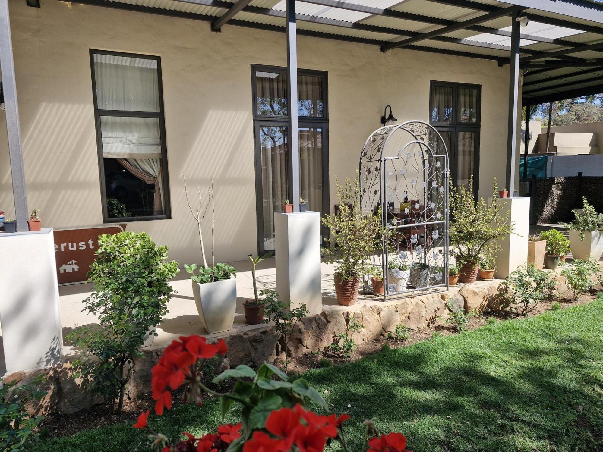 Le Chateau Guest House And Conference Centre Kempton Park Dış mekan fotoğraf