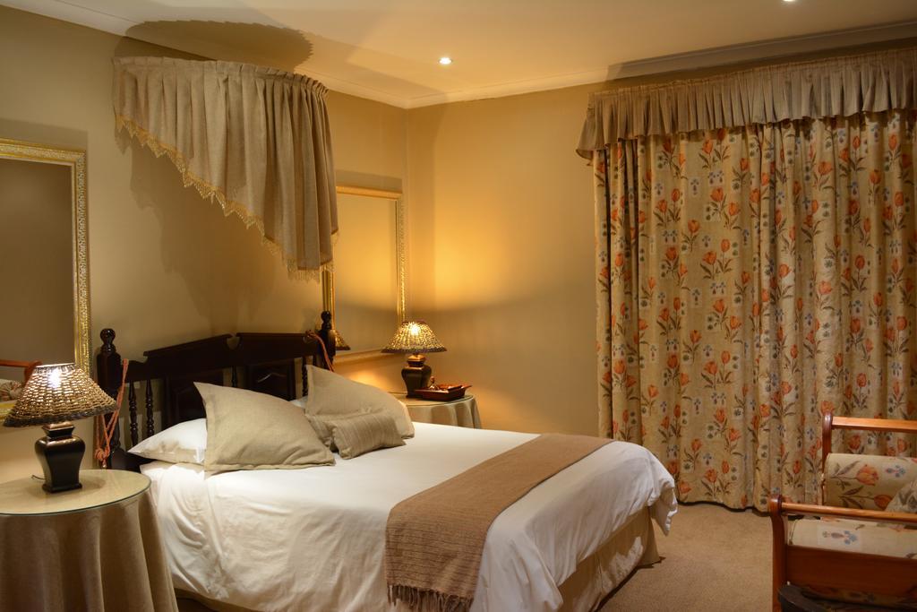 Le Chateau Guest House And Conference Centre Kempton Park Dış mekan fotoğraf