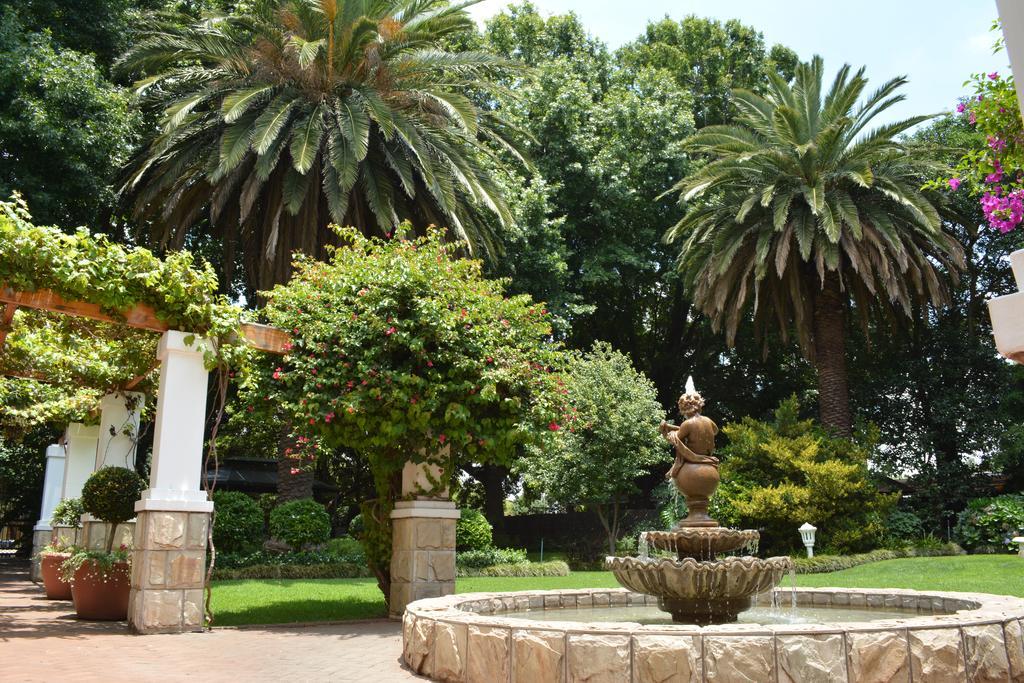 Le Chateau Guest House And Conference Centre Kempton Park Dış mekan fotoğraf