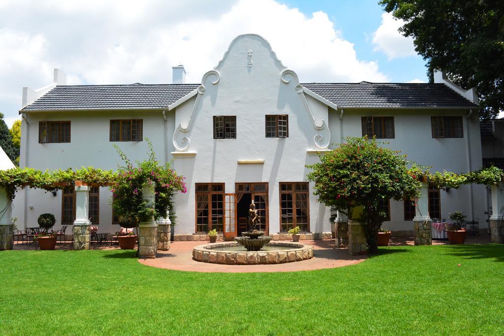 Le Chateau Guest House And Conference Centre Kempton Park Dış mekan fotoğraf