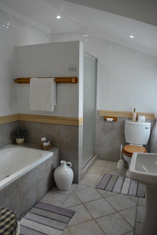 Le Chateau Guest House And Conference Centre Kempton Park Dış mekan fotoğraf