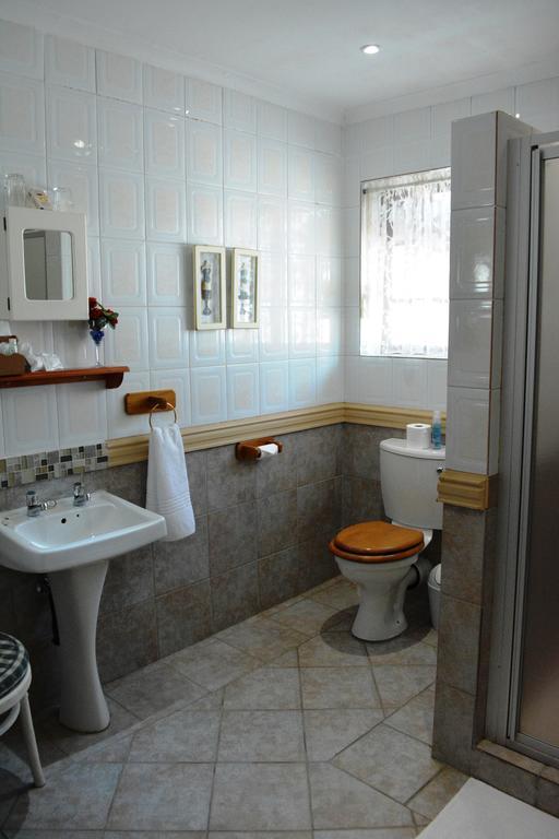 Le Chateau Guest House And Conference Centre Kempton Park Dış mekan fotoğraf
