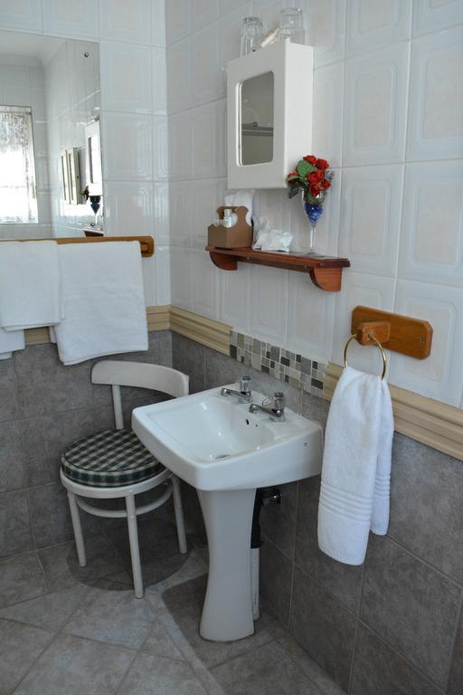Le Chateau Guest House And Conference Centre Kempton Park Dış mekan fotoğraf